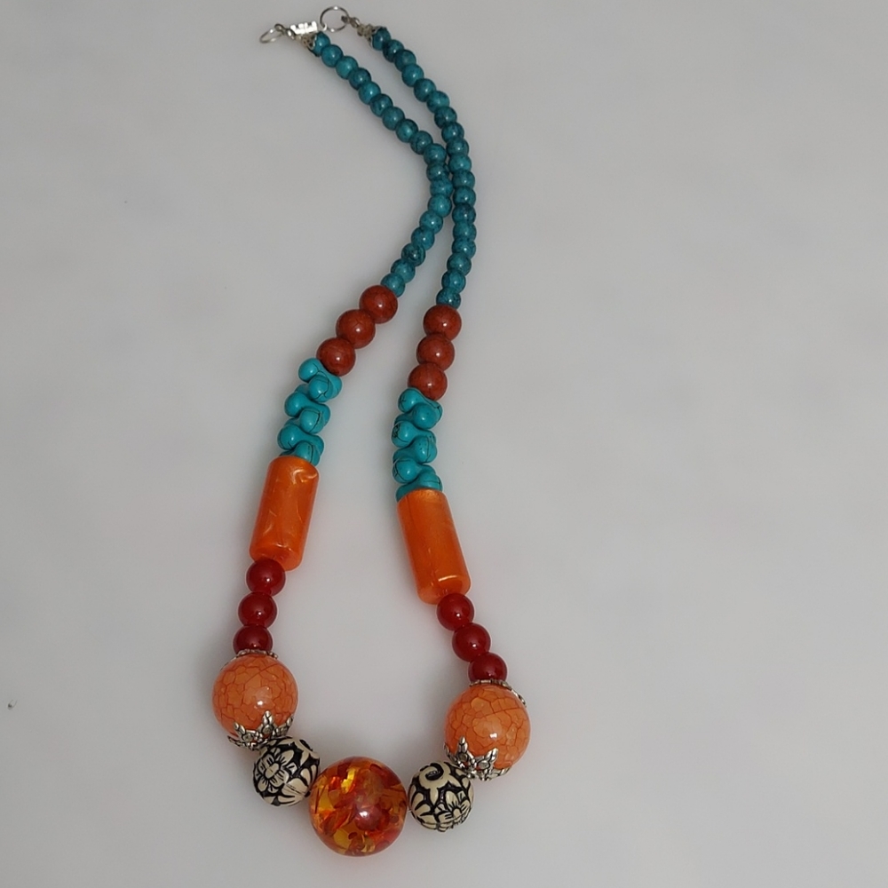 Mix with large orange beads necklace - Picture 5 of 13